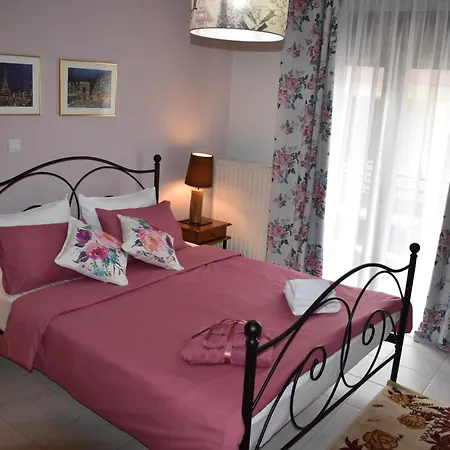 Stravos-platanos Apartment *