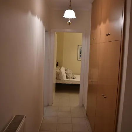 Stravos-platanos Apartment *