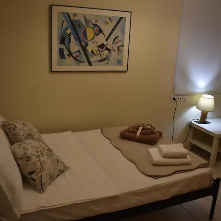 Stravos-platanos Apartment *